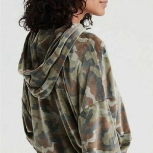 American Eagle Olive Green Camo Hoodie